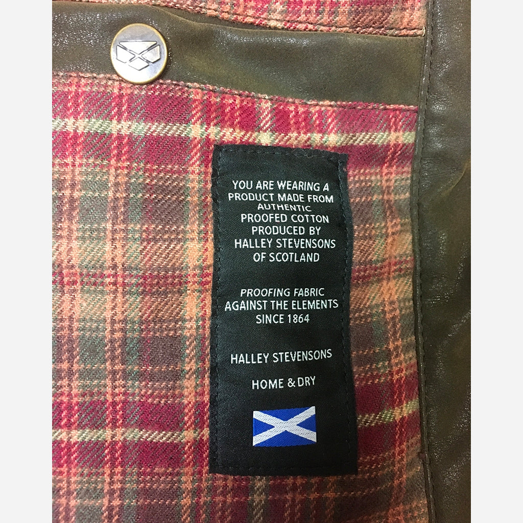 Inside of Hoggs of Fife Caledonia Men's Wax Jacket Antique Olive - Wild & Moor